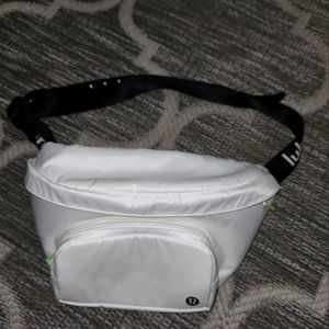 Large lululemon belt bag